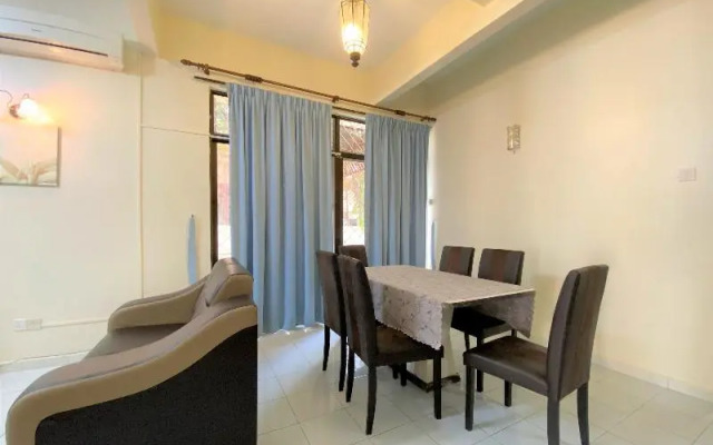 Oyo 90199 Homely&cozy House
