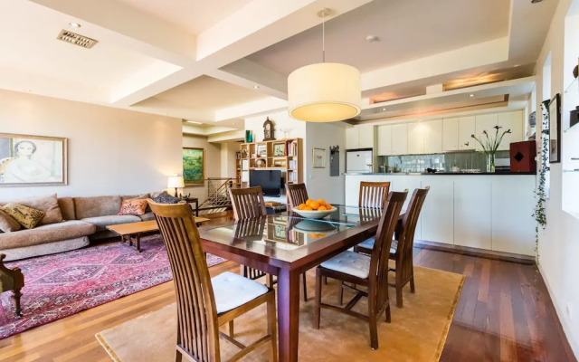 BELLE, 2BDR Melbourne Apartment