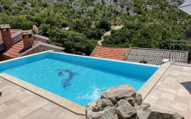 Lovely Holiday Home in Starigrad with Private Swimming Pool