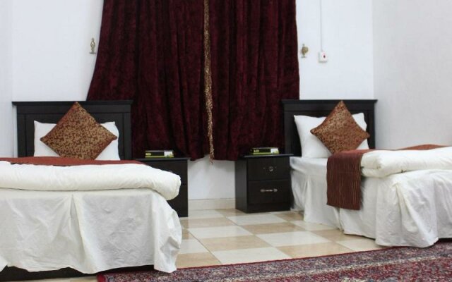 Al Eairy Furnished Apartments Al Baha 4
