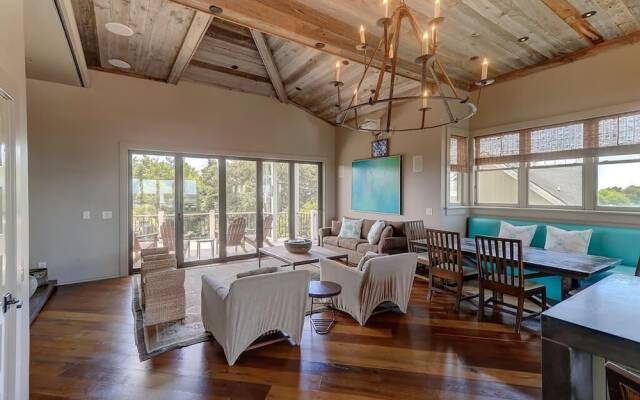 305 Carolina Boulevard