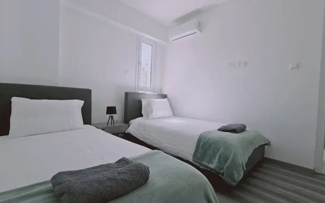 136 LCA - Stay Aquamarine Apartment