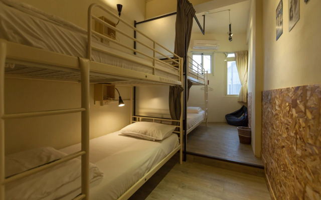 Sleeping Boot Hostel