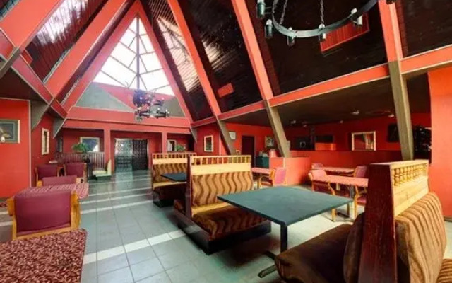 American Best Inn By OYO I-35 Perry near Lake McMurtry