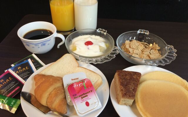 Hotel Crown Hills Takaoka