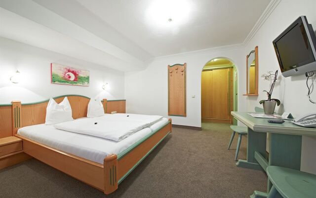 Heli's B & B