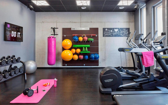 MOXY Frankfurt East