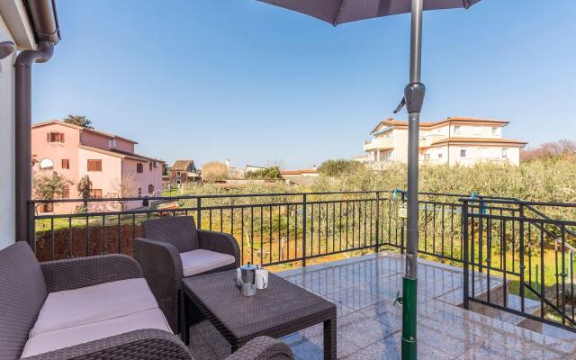 Modern and comfortable apartment near the beach
