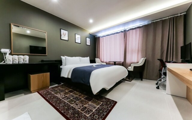 Cheongju Leaders Hotel