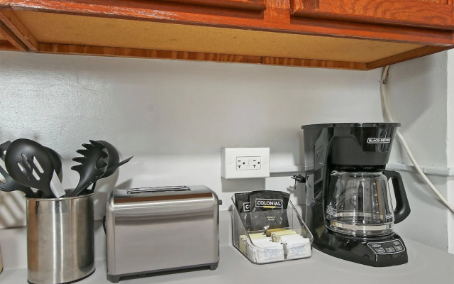 Inviting 2BR Apt - Fullerton 1B