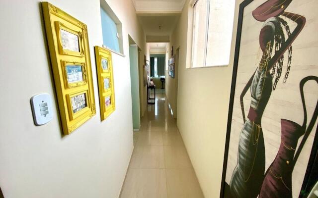 Lindo residencial a 350m do Farol da Orla