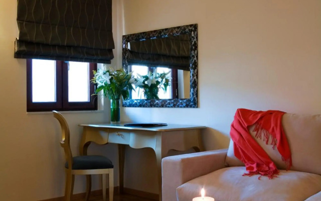 Valis Resort