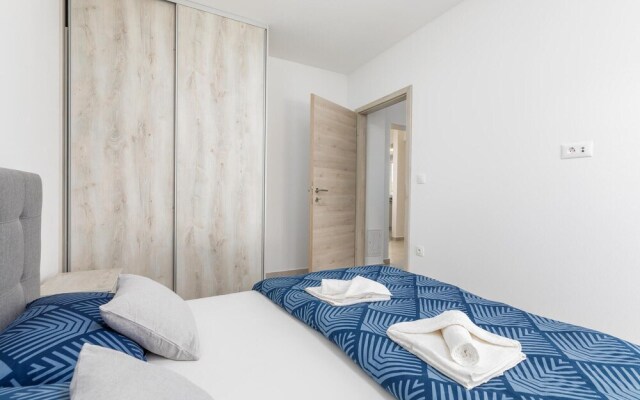Beautiful Apartment in Pula With Wifi and 2 Bedrooms