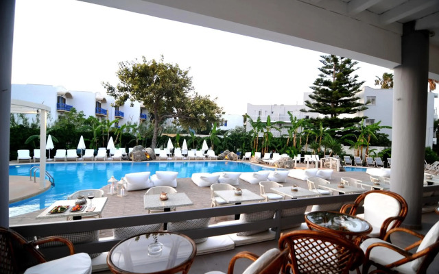 Palm Beach Hotel - Adults only