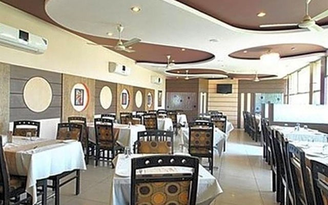 Classic 7 Hotel and Restaurant