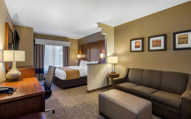 Comfort Suites Marshall