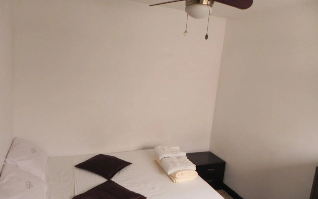 Tamarindo Inn