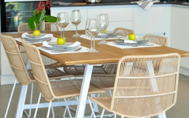 OBiches Luxury Beachfront Apartment Trou-aux-Biches
