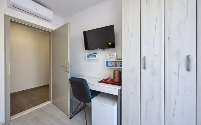 Apartments & Rooms Žaja
