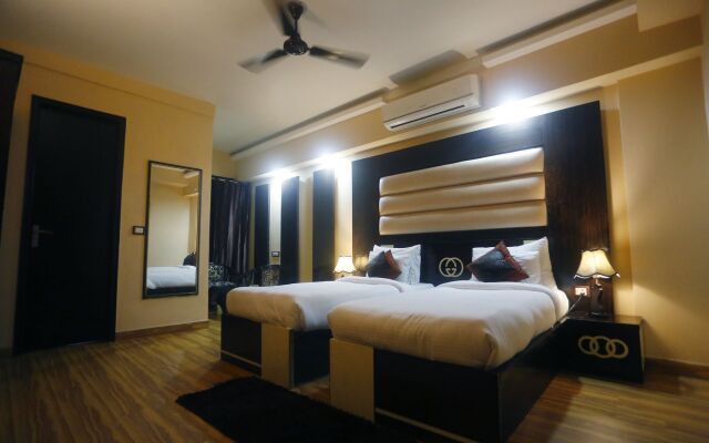 Hotel S. K Crown Park Naraina