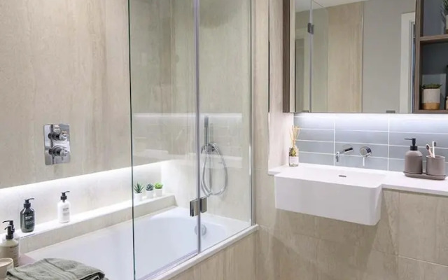 Designer Penthouse Panoramic Views London 2 Beds