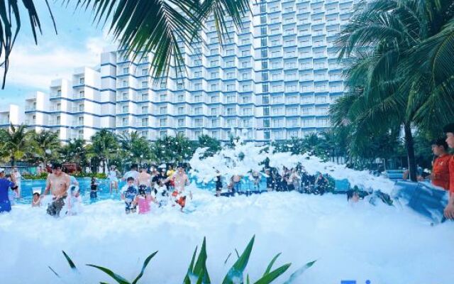 The Sea View Cam Ranh Beach Apartment