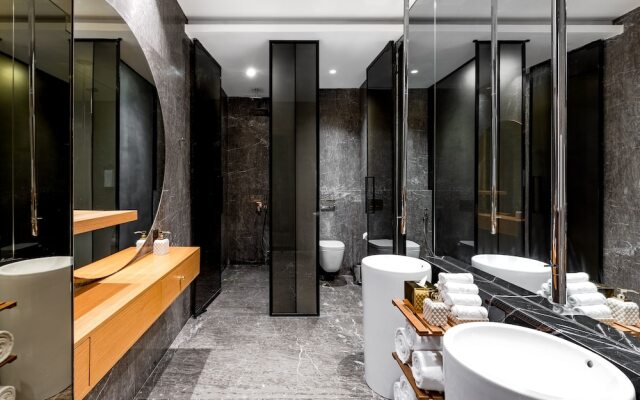 Voco Monaco Dubai by IHG Adults Only Hotel