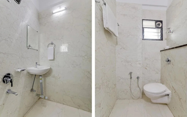Townhouse 700 HOTEL KRISHNA