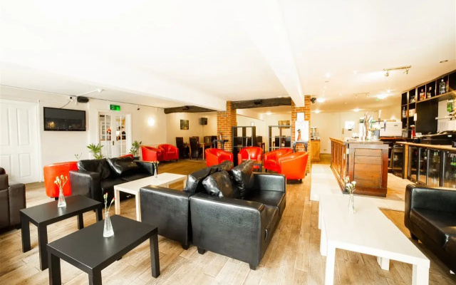 OYO White Horse Lodge Hotel, East Thirsk
