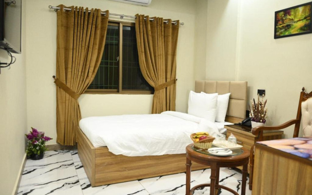 Hotel Pearl Inn
