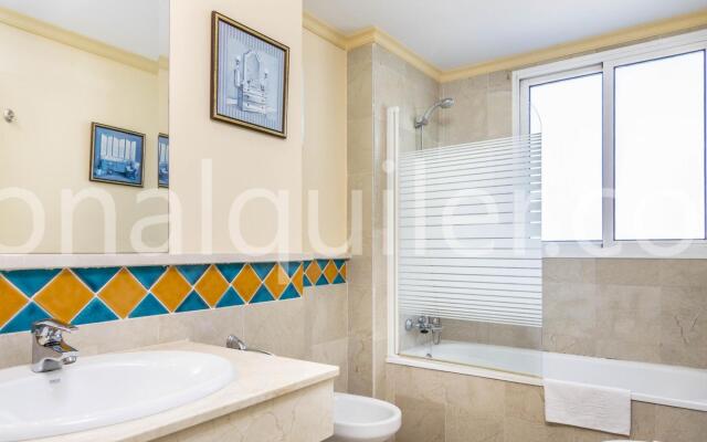 Banana Beach Marbella 4 pax 369