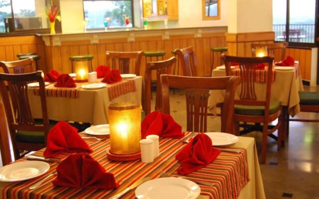 Palmarinha Resort & Suites