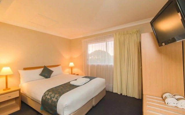 Harbour Sails Motor Inn