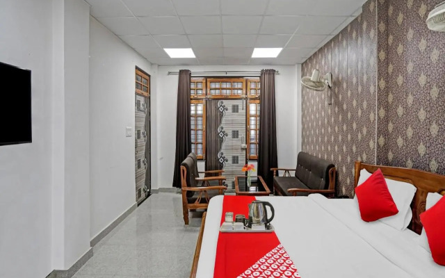 OYO Flagship 70217 Visitor Guest House