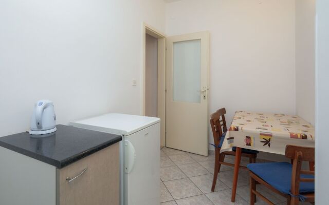 Apartments and Rooms Denis