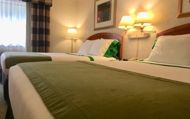 GuestHouse Inn & Suites Hotel Poulsbo