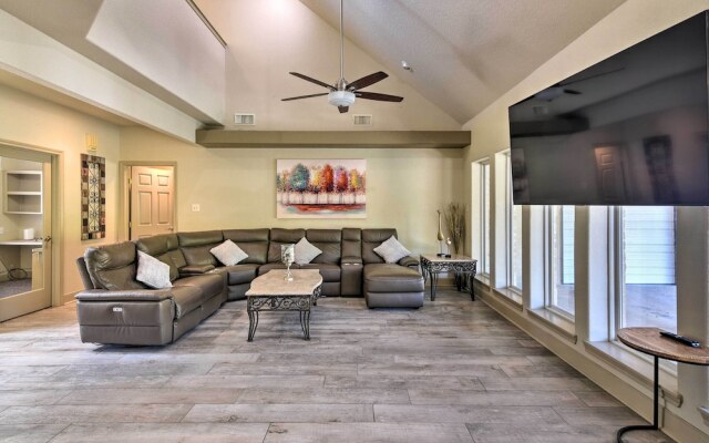 Waterfront Family Home w/ Patio in Hitchcock