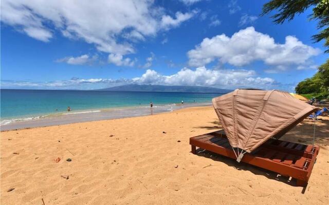 Maui Kaanapali S #a317 Studio Bedroom Condo by RedAwning