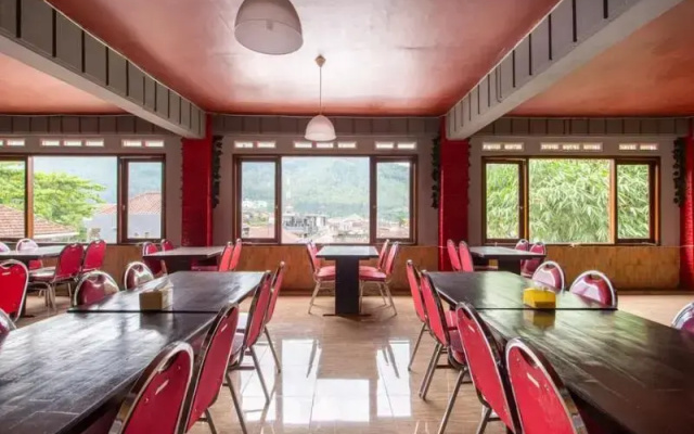 Formerly RedDoorz Plus near Balai Kota Batu 2