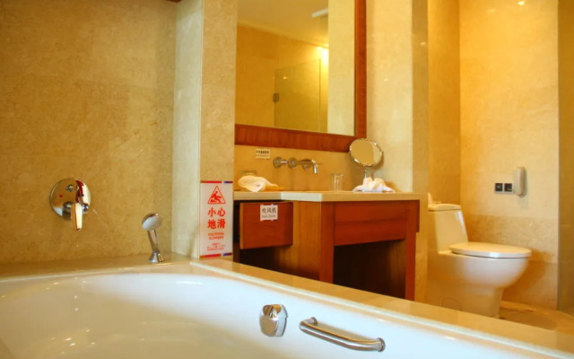 HNA Beach & Spa Resort