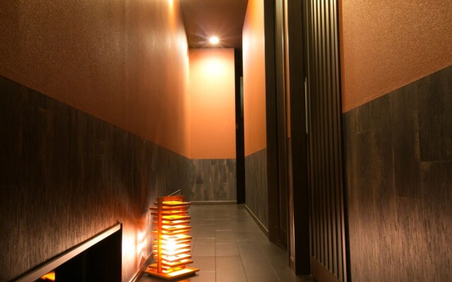 Hosta Gojo-Karasuma Ei