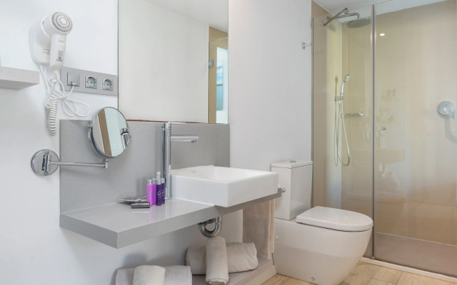 Llaut Boutique Hotel