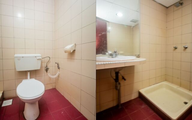 OYO 90124 Payang Puri Baru Hotel