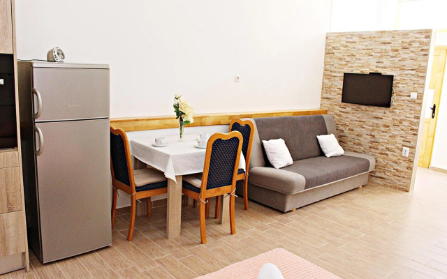 Studio Apartman Zara