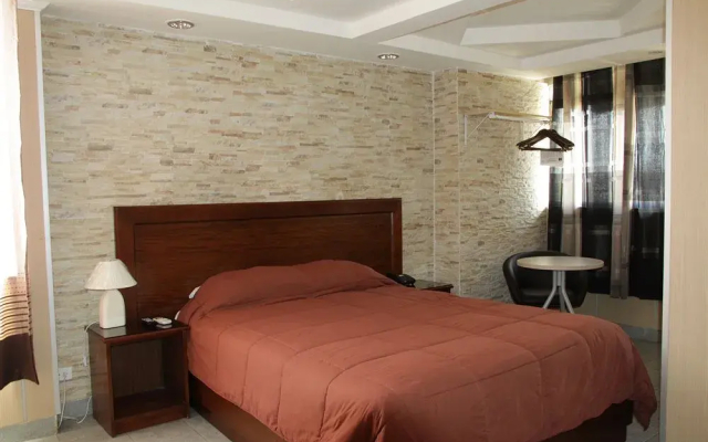 Hotel San Thomas Inn
