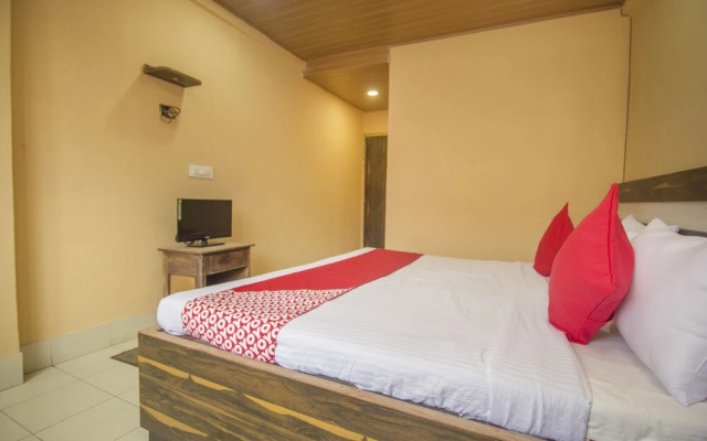 OYO 29081 Hotel Blue Spring Residency