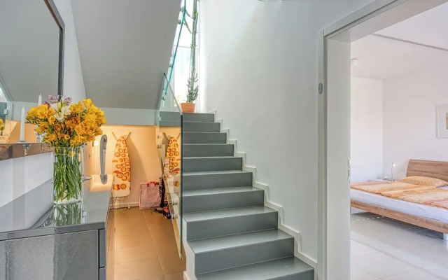 RR Losinj Harbour View Apartment