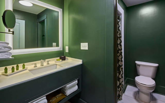 The Partridge Inn Augusta, Curio Collection by Hilton