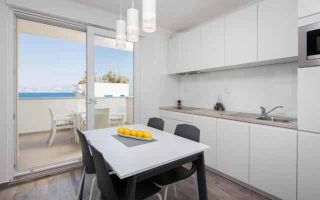 Apartments Alba 1