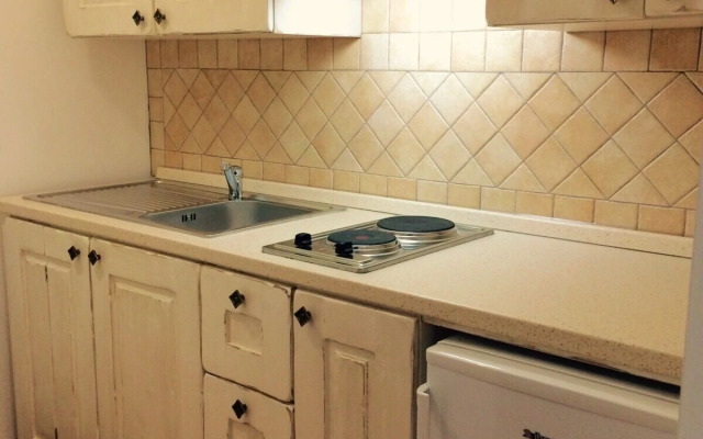 Gli Allori - Fuga dalla Città